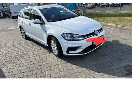 VW Golf 100.645 km 14.500 &euro; Berlin 10557