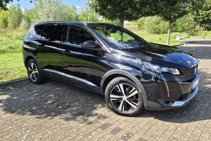 Peugeot 5008 71.000 km 27.500 € Berlin 10178