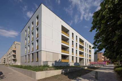 Wohnung zum Mieten in Berlin 239,81 € 24.98 m²