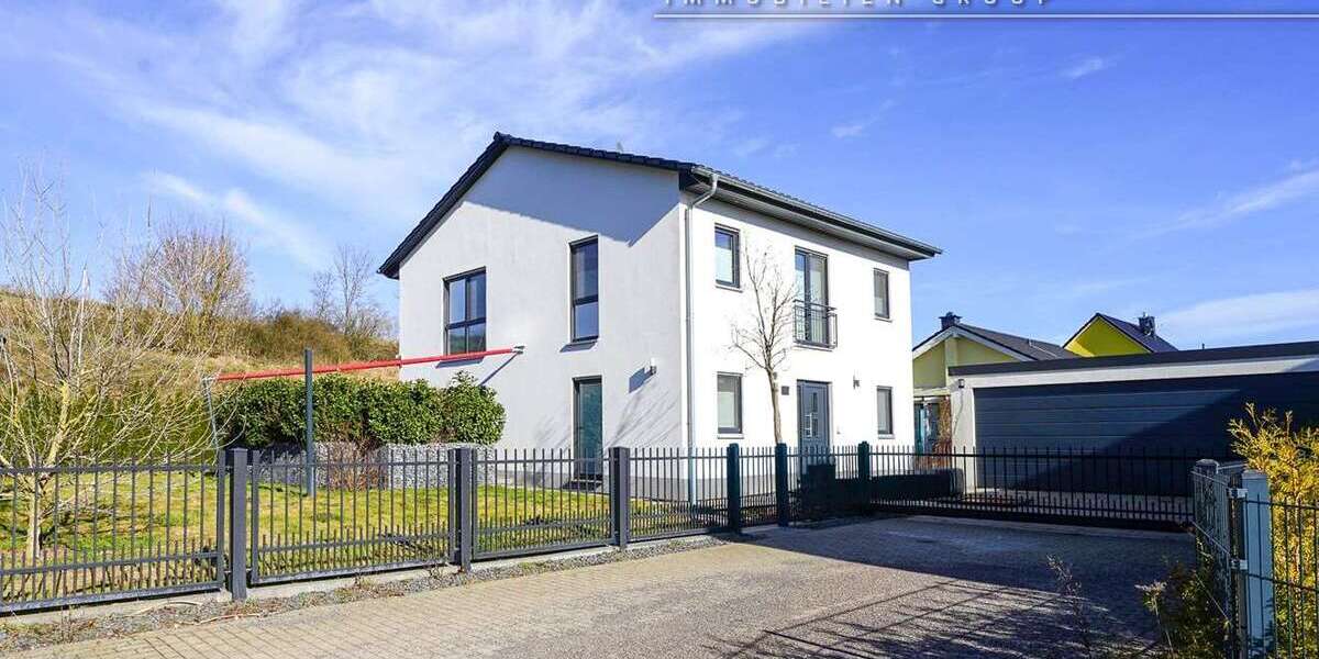 Einfamilienhaus Ludwigsfelde - 4 Zimmer, 150 m&sup2;, 690.000&euro; | Angebot:25567908