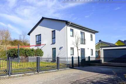 Haus Ludwigsfelde - 4 Zimmer, 150 m&sup2;, 690.000&euro; | Angebot:25567908