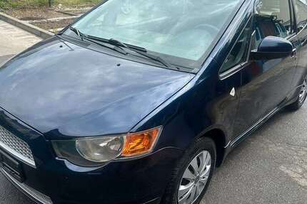 Mitsubishi Colt 132.500 km 2.450 &euro; Berlin 12347