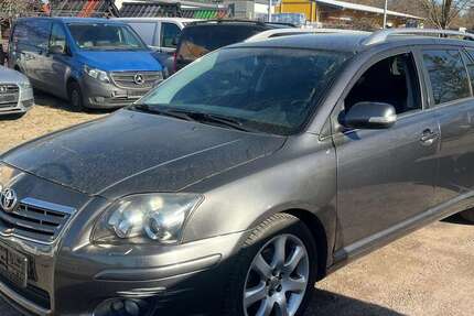 Toyota Avensis 190.000 km 3.299 &euro; Berlin 13409