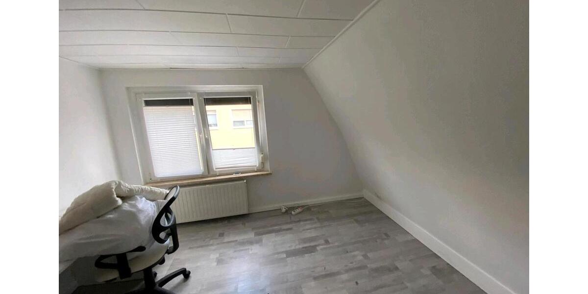 Doppelhaushälfte Nauen - 6 Zimmer, 100 m&sup2;, 2.200&euro; | Angebot:26194035