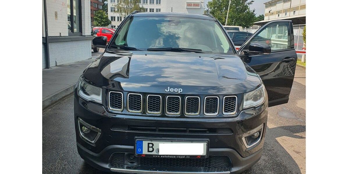 Jeep Compass 39.900 km 18.500 &euro; BERLIN 13439
