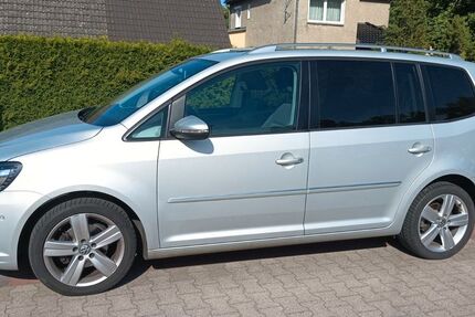 VW Touran 142.000 km 8.849 € Brandenburg an der Havel 14776