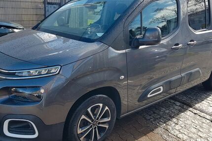 Citroen Berlingo 84.811 km 18.900 &euro; Berlin 13437