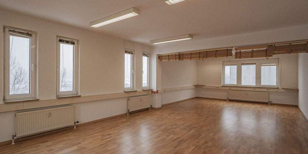 Gewerbeobjekt Wustermark Elstal - 4 Zimmer, 170 m&sup2;, 265.000&euro; | Angebot:25686498