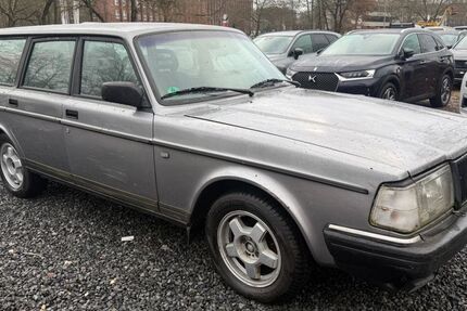 Volvo 240 263.000 km 7.400 &euro; Berlin 12109
