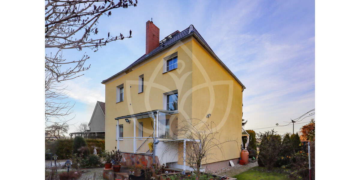 EFH auf ca. 2.298 m² Grundstück mit Pool und Nebengebäuden in Mahlow! - Einfamilienhaus Blankenfelde-Mahlow Mahlow | Angebot:24945405