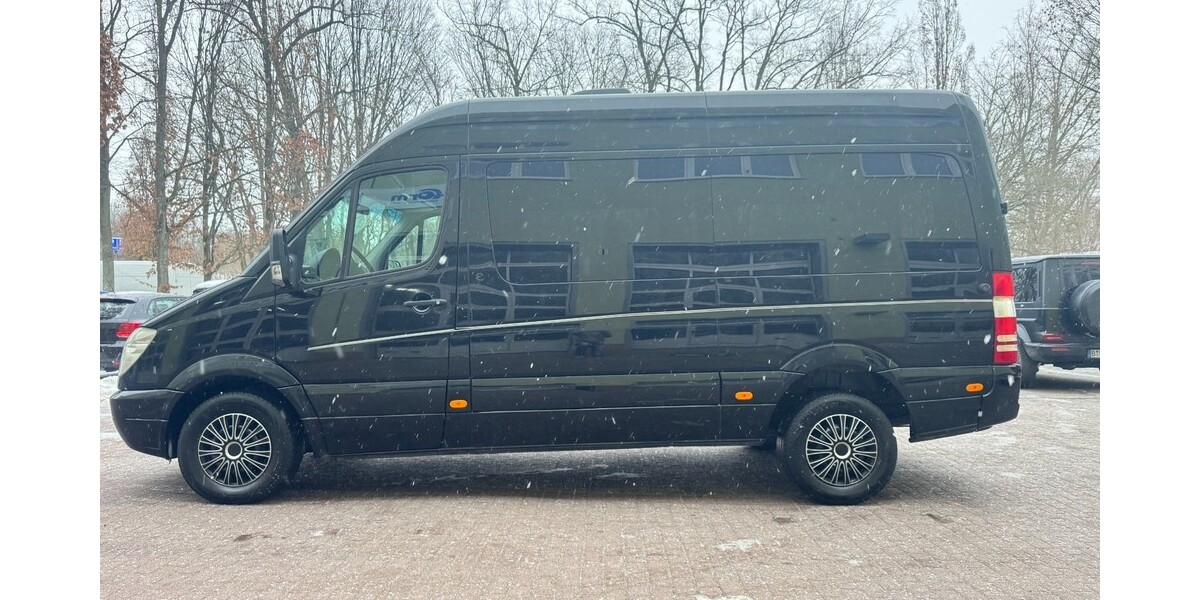 Mercedes-Benz Sprinter 379.761 km 15.990 &euro; Berlin 10178