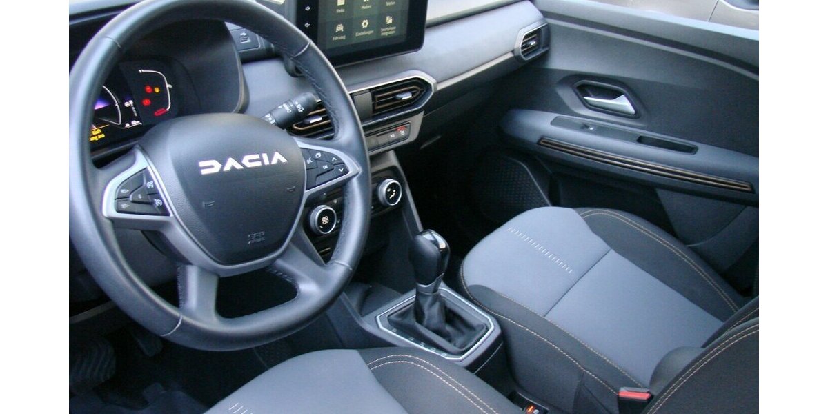 Dacia Jogger 1.6 Hybrid 140 Extreme Tempomat AHK Kamera 40.237 km 19.980 &euro; Falkensee 14612