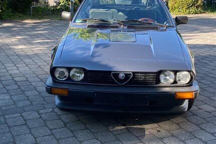 Alfa Romeo GTV 306.000 km 15.999 &euro; Berlin 12349