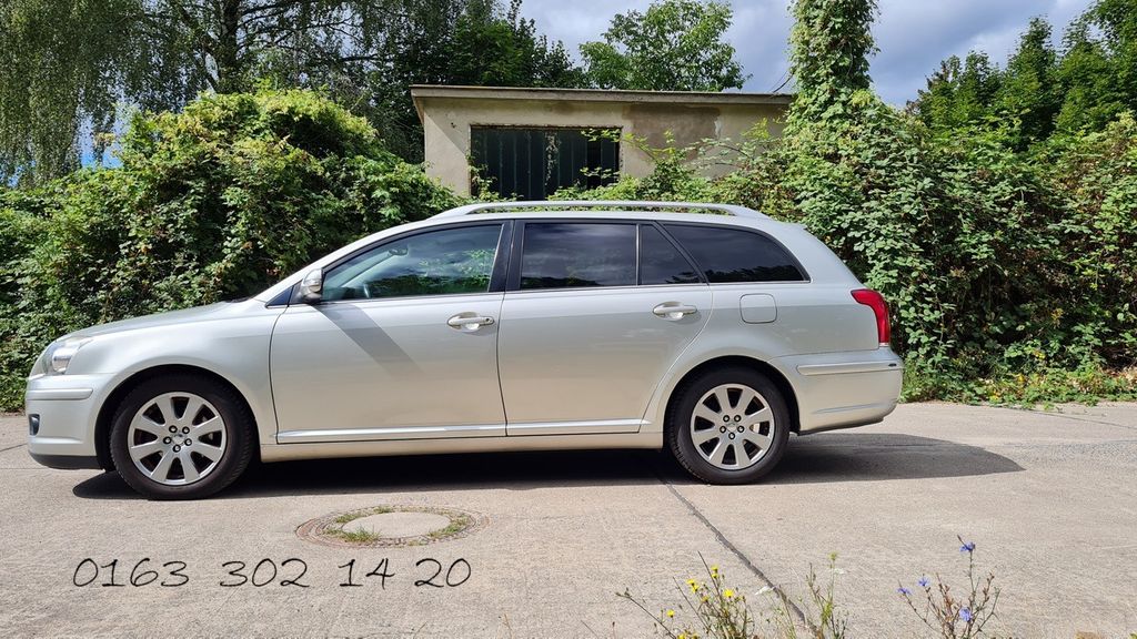 Toyota Avensis 140.000 km 5.500 &euro; Berlin 13089