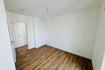 Helle Wohnung mit großem Sonnenbalkon im Erstbezug!
