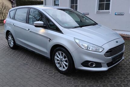 Ford S-Max 199.000 km 9.400 &euro; Berlin 12526
