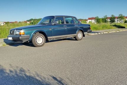 Volvo 240 250.000 km 4.400 &euro; Potsdam 14469