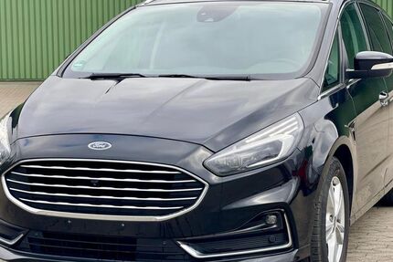 Ford S-Max 204.000 km 13.500 € Berlin 12107