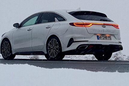 Kia pro ceed / ProCeed 123.000 km 19.290 &euro; Nauen 14641