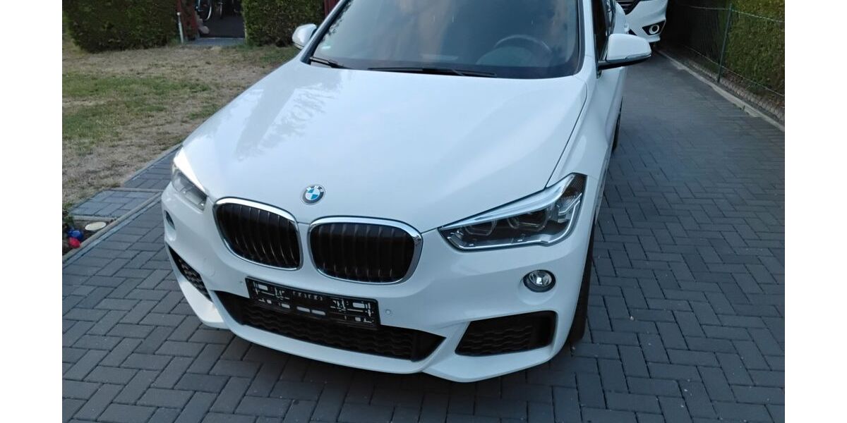 BMW X1 102.000 km 21.500 &euro; Blankenfelde 15827