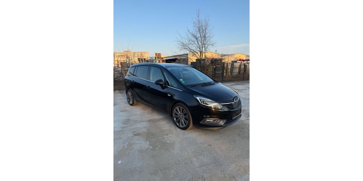 Opel Zafira 98.500 km 10.499 &euro; Potsdam 14478