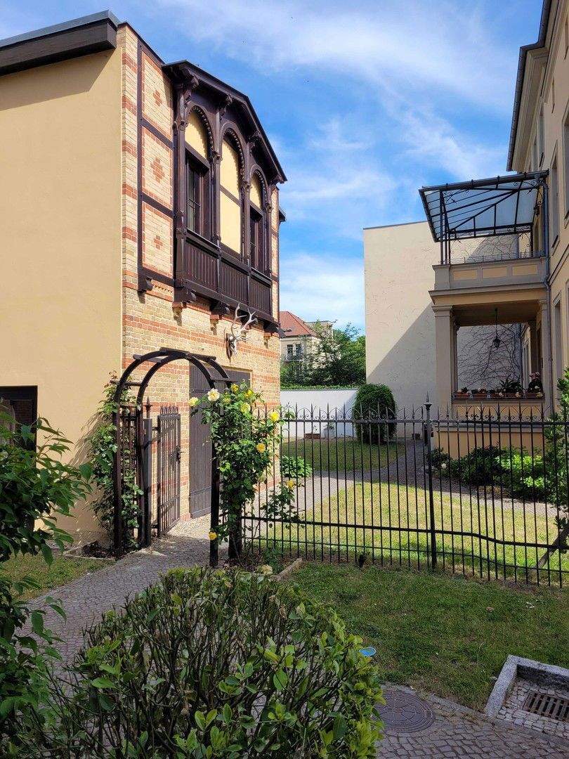 Remise als EFH + Neubauprojekt in Potsdam 6 zimmer