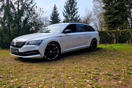 Skoda Superb 72.550 km 25.500 € Potsdam 14476