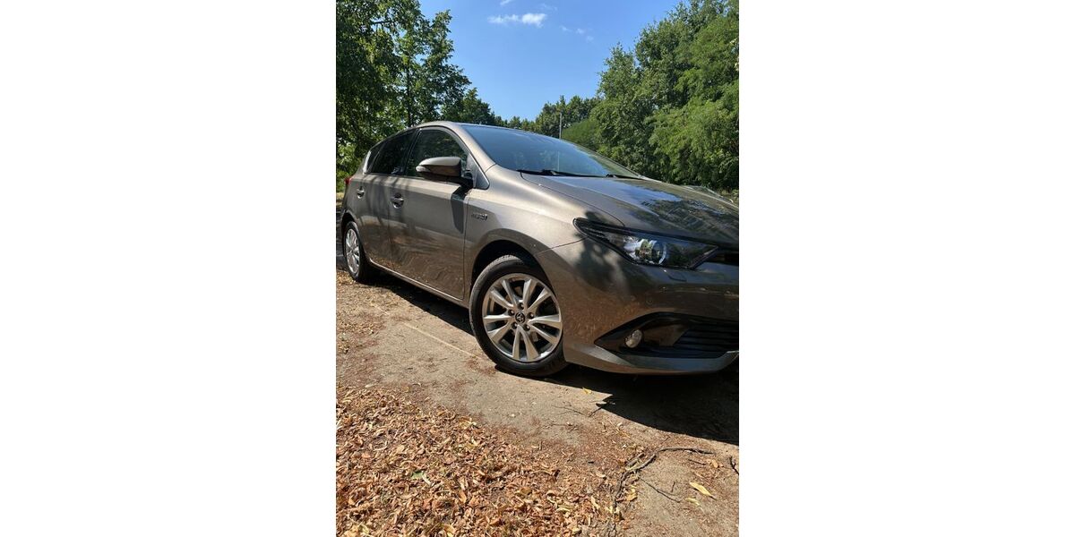 Toyota Auris 78.000 km 14.500 &euro; Berlin 12049