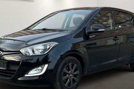 Hyundai i20 102.558 km 6.299 € Berlin 12681