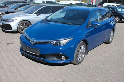 Toyota Auris 127.350 km 12.600 &euro; Berlin 12057