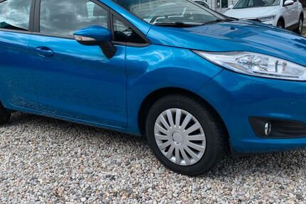 Ford Fiesta 40.766 km 7.999 &euro; Berlin-Spandau 13597