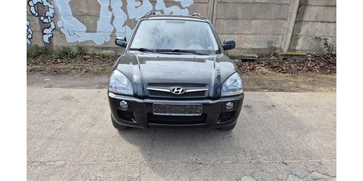 Hyundai TUCSON 133.000 km 3.300 &euro; Berlin 13055