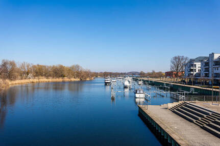 Elegantes Zuhause im Yachthafen mit herrlichem Seeblick