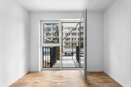 Haus Berlin Lichtenberg - 1 Zimmer, 30 m&sup2;, 1.050&euro; | Angebot:25219238