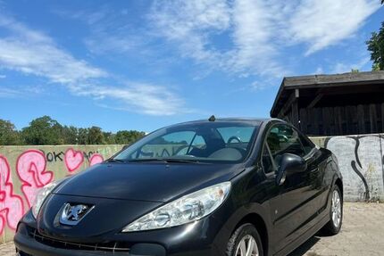 Peugeot 207 108.300 km 3.300 &euro; Berlin 12169