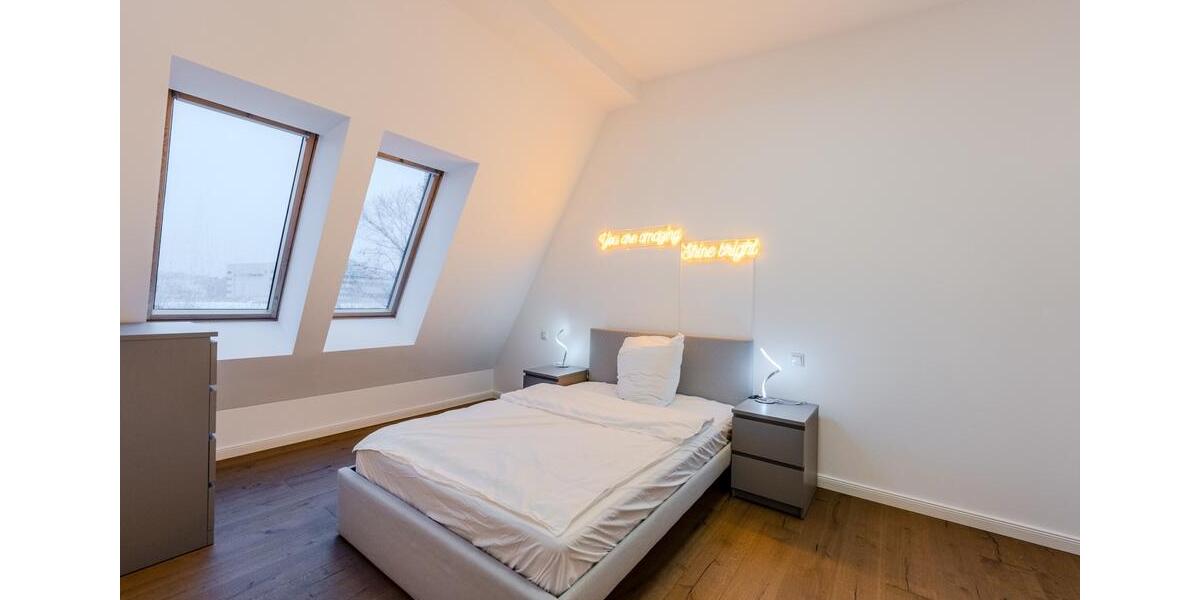 Dachgeschoßwohnung Berlin Steglitz-Zehlendorf - 3 Zimmer, 88 m&sup2;, 620.000&euro; | Angebot:27681064