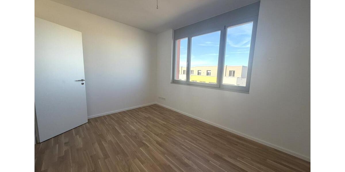 Etagenwohnung Nauen - 3 Zimmer, 70 m&sup2;, 985&euro; | Angebot:26425442