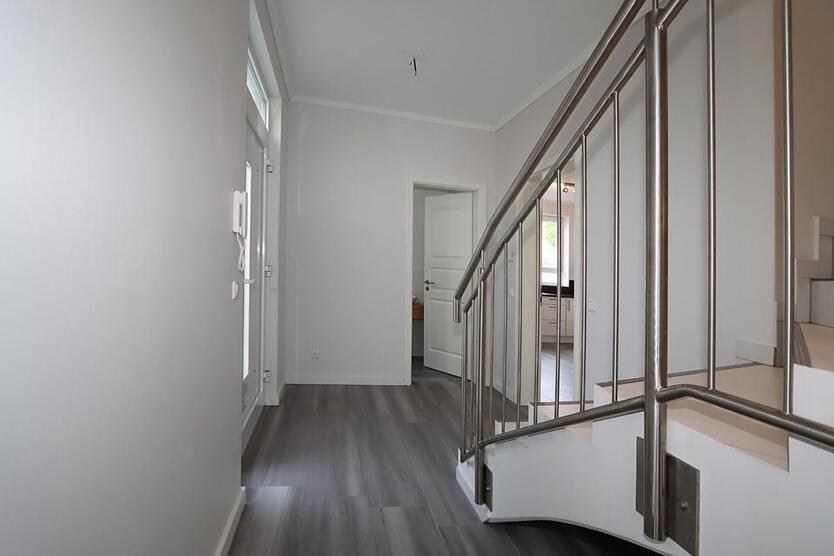 Exklusive Stadtvilla in Falkensee-Wohnen & Arbeiten in Seenähe