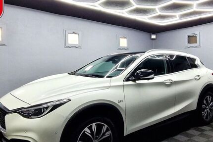 INFINITI QX30