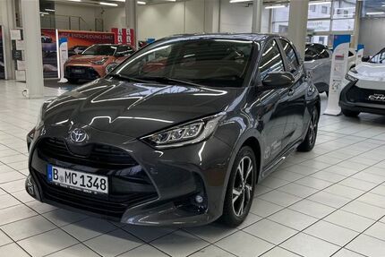 Toyota Yaris 2.500 km 28.490 &euro; Berlin 13403