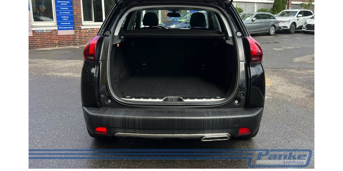 Peugeot 2008 1.2 PT 130 Allure*Pano*Navi*Leder*1-Hand* 79.035 km 11.990 &euro; Berlin 13187