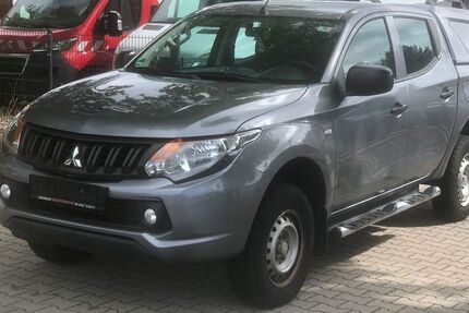 Mitsubishi L200 267.470 km 13.900 &euro; Berlin 12526
