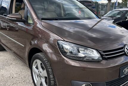 VW Touran 150.000 km 10.450 &euro; Neuseddin bei Berlin 14554