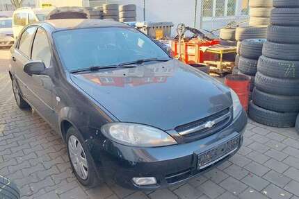 Chevrolet Lacetti 235.571 km 950 € Berlin 12357