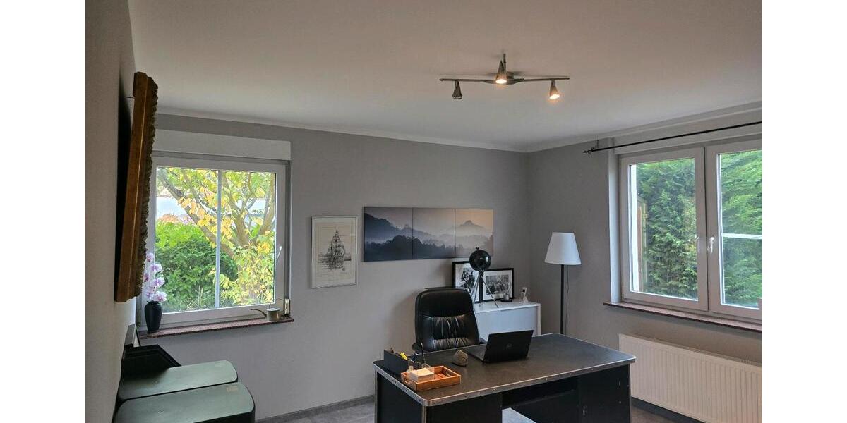 Doppelhaushälfte Nauen - 4 Zimmer, 140 m&sup2;, 2.100&euro; | Angebot:26075132