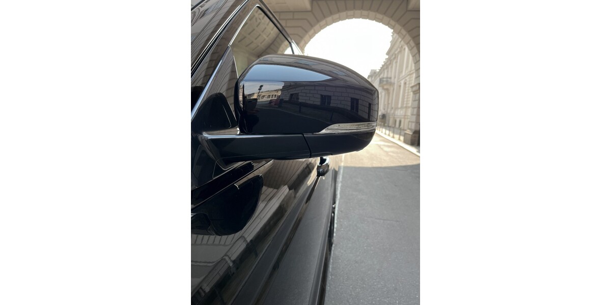 Land Rover Range Rover Sport 25.374 km 73.500 &euro; Berlin 10178