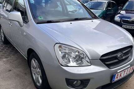 Kia Carens 230.000 km 2.390 € Berlin 13403