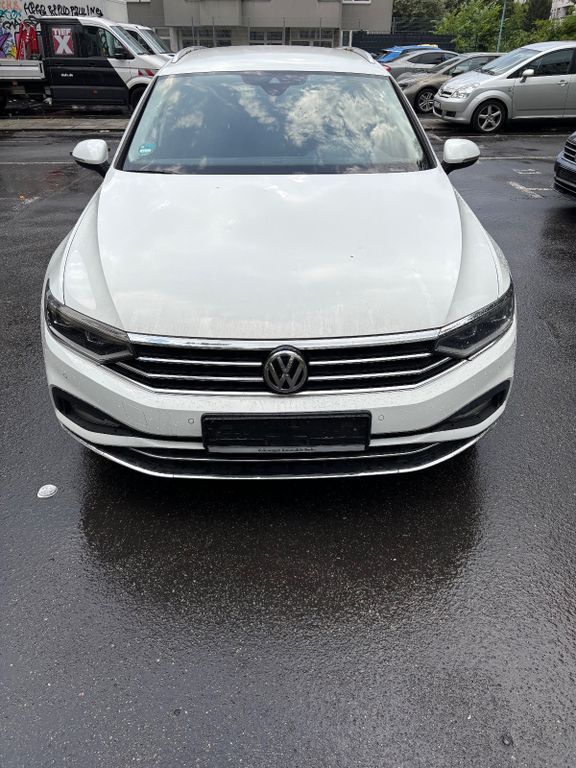VW Passat 113.000 km 19.999 € Berlin 10589