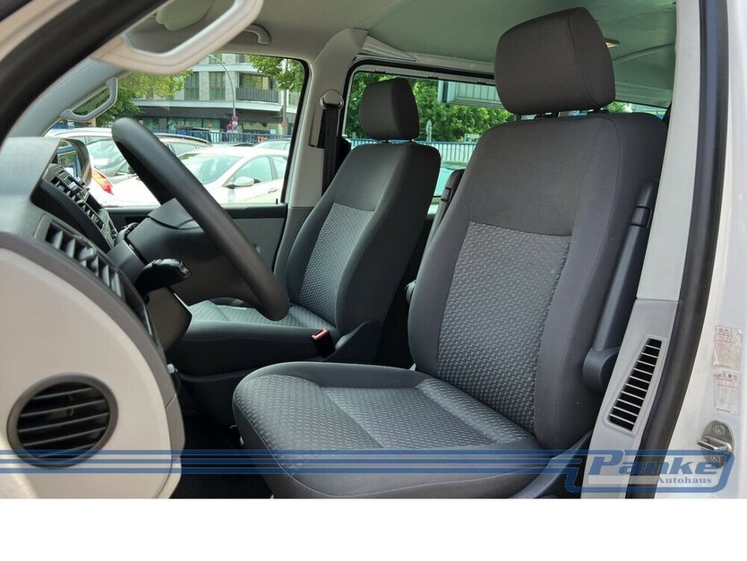 T5 Transporter Kombi 1. Hand 8 sitzer
