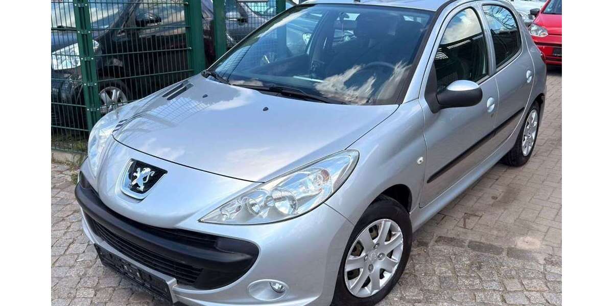 Peugeot 206 122.000 km 2.990 &euro; Berlin 13086
